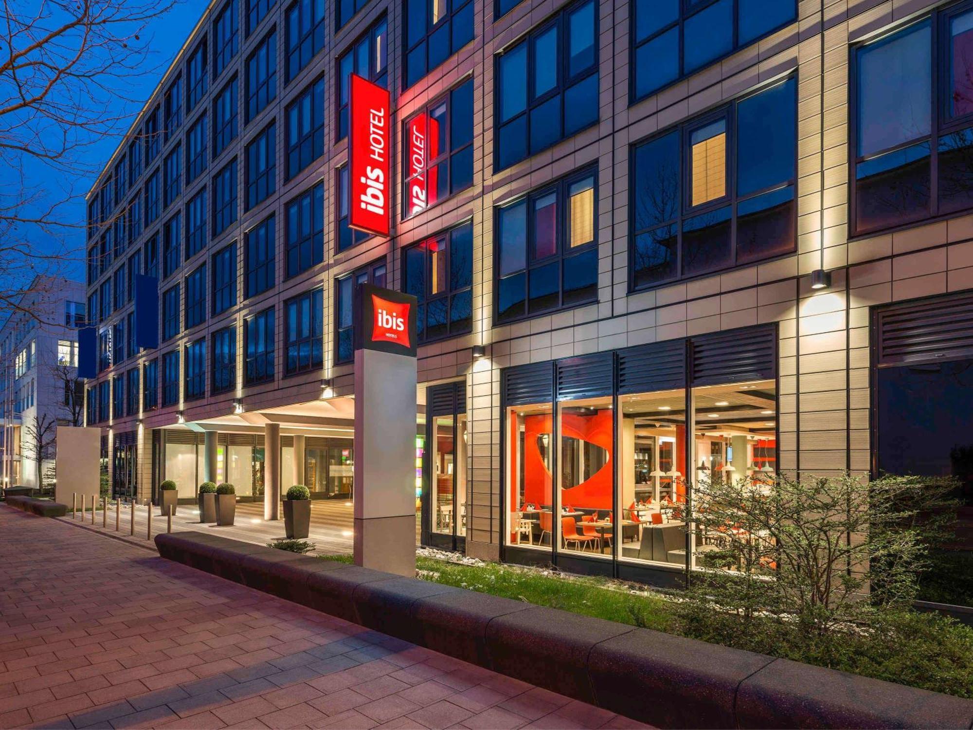 Ibis Muenchen Parkstadt Schwabing מראה חיצוני תמונה